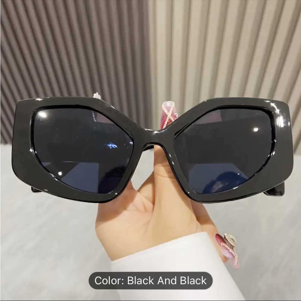 🆕 Trendy Oversized Cat Eye Sunglasses Y2K Creative Unique Design‼️ MOD SQUAD ‼️ - Picture 8 of 16
